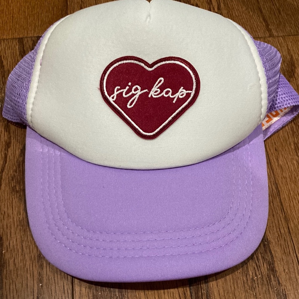 Sigma Kappa Hat